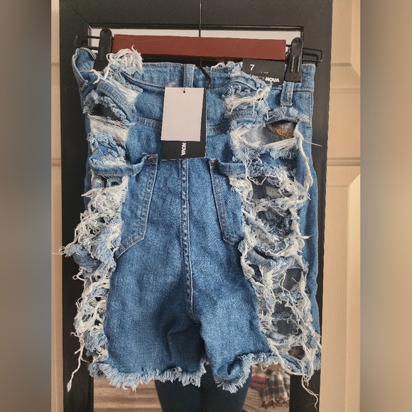 Yes Now Distressed Bermuda Shorts - Picture 7 of 7